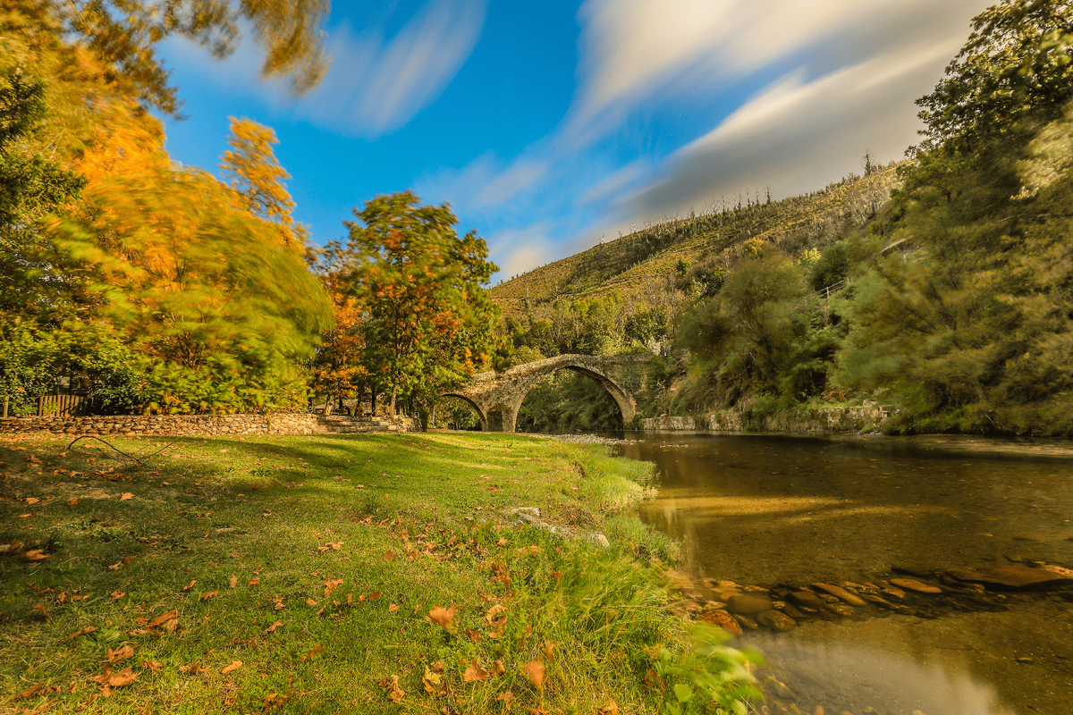 Medieval bridge of Alvoco das Várzeas